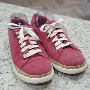 Vionic Pink Sneakers with White Laces